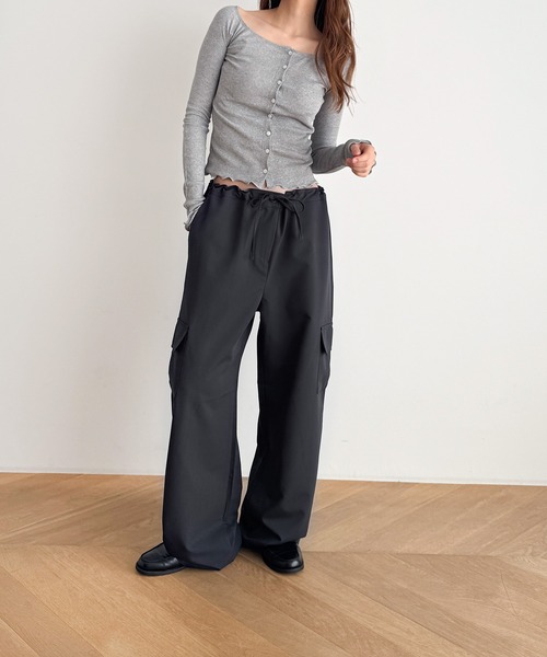 CANAL JEAN（キャナルジーン）の「diggity　ポリレーヨンカーゴイージーパンツ（その他パンツ・レディース・チャコールグレー・ONE SIZE）」の9枚目の写真