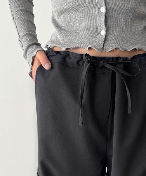 CANAL JEAN（キャナルジーン）の「diggity　ポリレーヨンカーゴイージーパンツ（その他パンツ・レディース・チャコールグレー・ONE SIZE）」の13枚目の写真