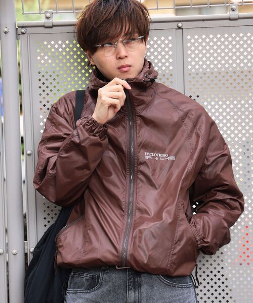FFEIN(フェイン)の「【FFEIN(フェイン)】軽量リップストップナイロンジャケット / ワンポイント ナイロン ジップ ドローコード(ナイロンジャケット・メンズ・ブラック/サックスブルー/ブラウン/ダークネイビー・SMALL/MEDIUM/LARGE)」の15枚目の写真