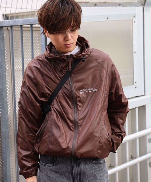 FFEIN(フェイン)の「【FFEIN(フェイン)】軽量リップストップナイロンジャケット / ワンポイント ナイロン ジップ ドローコード(ナイロンジャケット・メンズ・ブラック/サックスブルー/ブラウン/ダークネイビー・SMALL/MEDIUM/LARGE)」の17枚目の写真