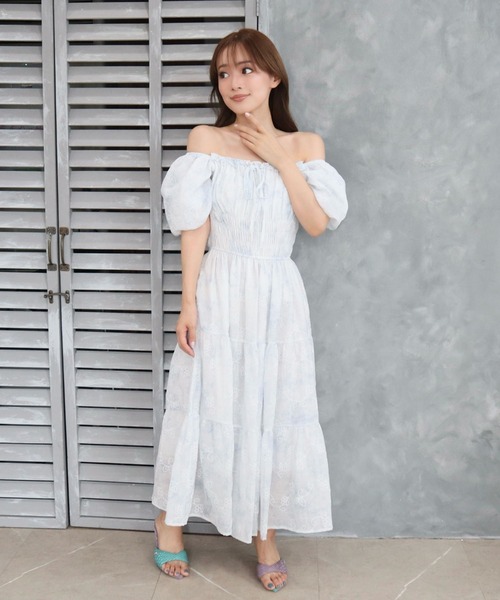 CECIL McBEE(セシルマクビー)の「バルーンスリーブティアードワンピース(ワンピース・レディース・ブルー/ピンク・MEDIUM)」の2枚目の写真