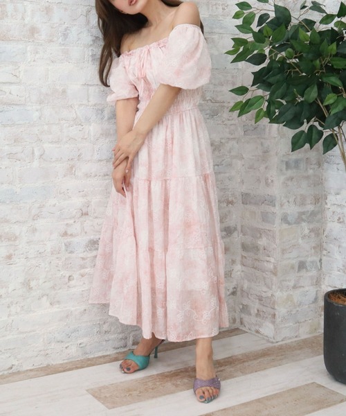 CECIL McBEE(セシルマクビー)の「バルーンスリーブティアードワンピース(ワンピース・レディース・ブルー/ピンク・MEDIUM)」の3枚目の写真