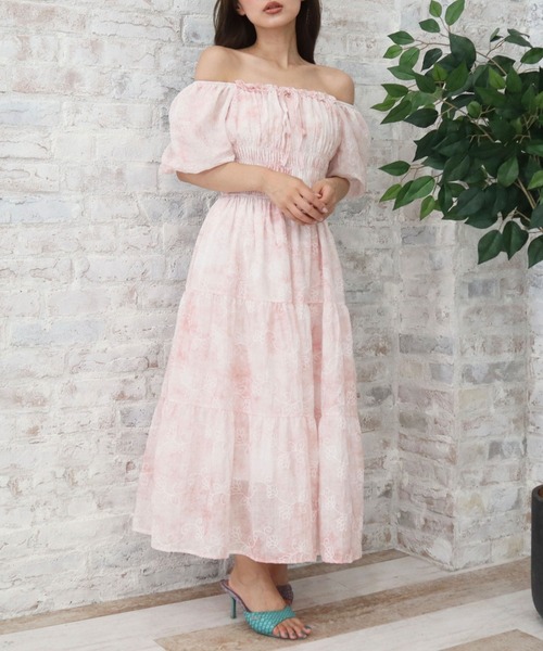 CECIL McBEE(セシルマクビー)の「バルーンスリーブティアードワンピース(ワンピース・レディース・ブルー/ピンク・MEDIUM)」の4枚目の写真