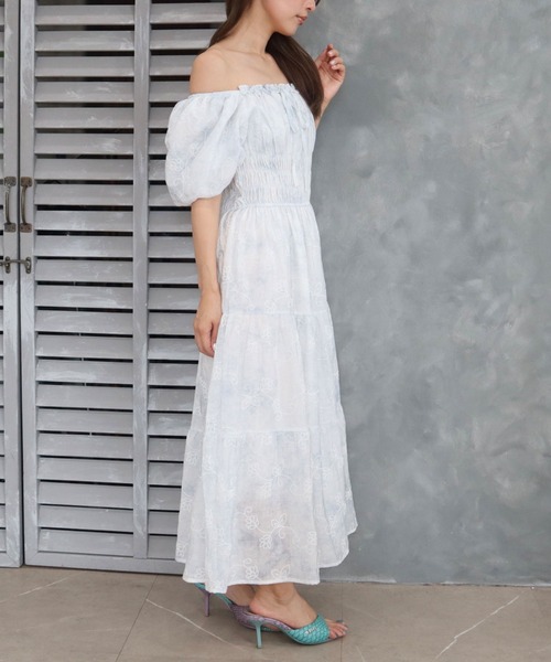 CECIL McBEE(セシルマクビー)の「バルーンスリーブティアードワンピース(ワンピース・レディース・ブルー/ピンク・MEDIUM)」の15枚目の写真