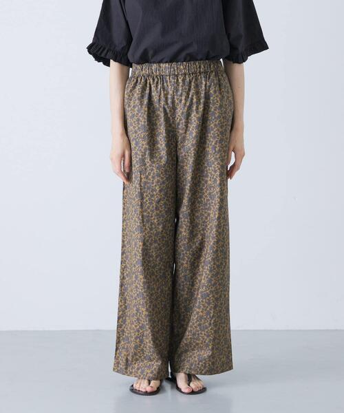 新品タグ付　CHARCOAL かぐれ 小花柄プリントイージーパンツ　DOORS 新品タグ付 CHARCOAL かぐれ 小花柄プリントイージーパンツ