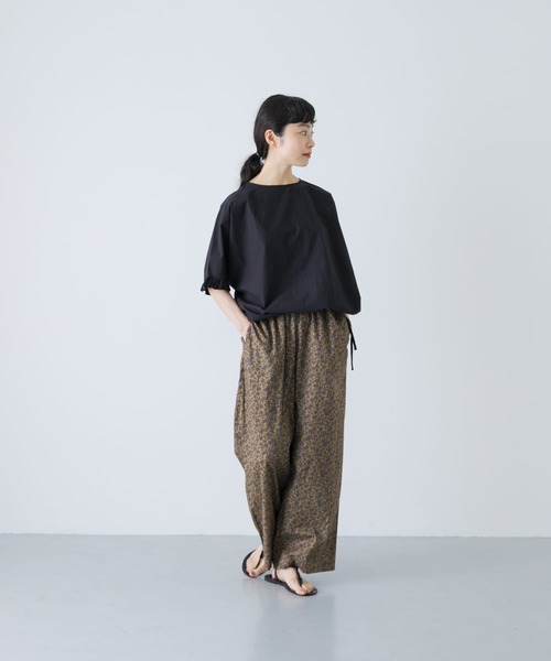 【週末お値下げ】GANNI クレープ素材パンツ　(花柄） GANNI（ガニー）の「【GANNI】Pants（その他パンツ）」 - WEAR
