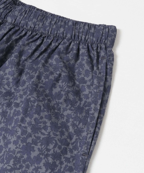 新品タグ付◆ かぐれ 小花刺繍イージーパンツ　ブラック　DOORS かぐれ（カグレ）の「小花刺繍イージーパンツ（その他パンツ