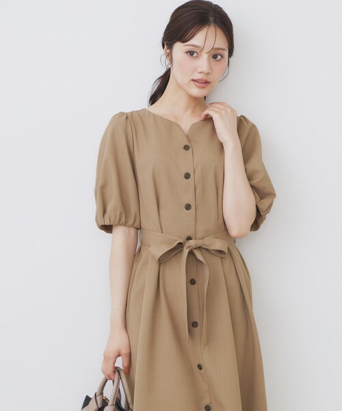 index（インデックス）の「タックパフスリーブワンピース【洗濯機洗い可/イージーアイロン】（ワンピース・レディース・ブラウン系その他/キャメル/ネイビー・42/40/38/36）」の5枚目の写真