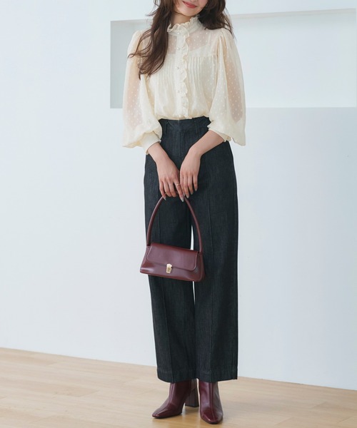 RUIRUE BOUTIQUE（ルイルエブティック）の「洗える ｜ ドット シフォン ピンタック ブラウス ｜ レディース シアー トップス 体型カバー 長袖 透け感 オフィスカジュアル きれいめ 大人かわいい シャツ（シャツ/ブラウス・レディース・ブラック/ベージュ/ネイビー/オフホワイト・M/L）」の13枚目の写真