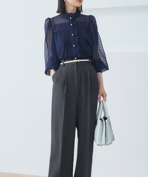RUIRUE BOUTIQUE（ルイルエブティック）の「洗える ｜ ドット シフォン ピンタック ブラウス ｜ レディース シアー トップス 体型カバー 長袖 透け感 オフィスカジュアル きれいめ 大人かわいい シャツ（シャツ/ブラウス・レディース・ブラック/ベージュ/ネイビー/オフホワイト・M/L）」の15枚目の写真