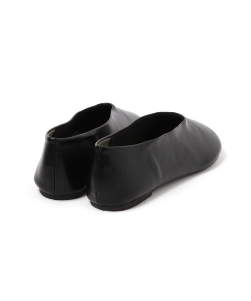 LEPSIM（レプシィム）の「オブリークフラットパンプス　589556（パンプス・レディース・シルバー/ブラック・LARGE/MEDIUM）」の5枚目の写真