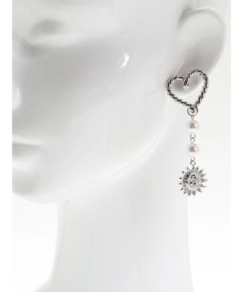 EVRIS（エヴリス）の「SUNNY MOTIF HEART CATCH ピアス（ピアス（両耳用）・レディース・ゴールド/シルバー・FREE）」の14枚目の写真