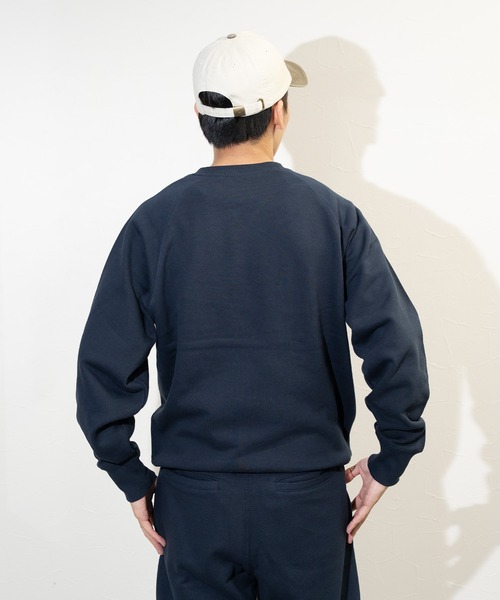 FRUIT OF THE LOOM(フルーツオブザルーム)の「【FRUIT OF THE LOOM】BASIC SWEAT SHIRT / フルーツオブザルーム 袖ワンポイントロゴ スウェット(スウェット・メンズ・ネイビー/杢グレー/アイボリー/ブラック・S/L/XL/M)」の8枚目の写真