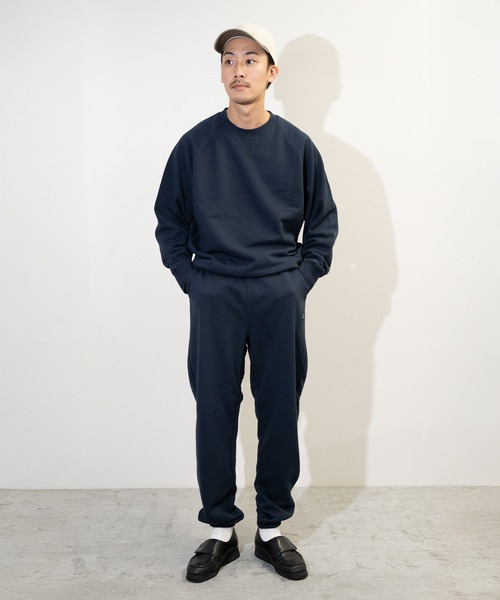 FRUIT OF THE LOOM(フルーツオブザルーム)の「【FRUIT OF THE LOOM】BASIC SWEAT SHIRT / フルーツオブザルーム 袖ワンポイントロゴ スウェット(スウェット・メンズ・ネイビー/杢グレー/アイボリー/ブラック・S/L/XL/M)」の10枚目の写真