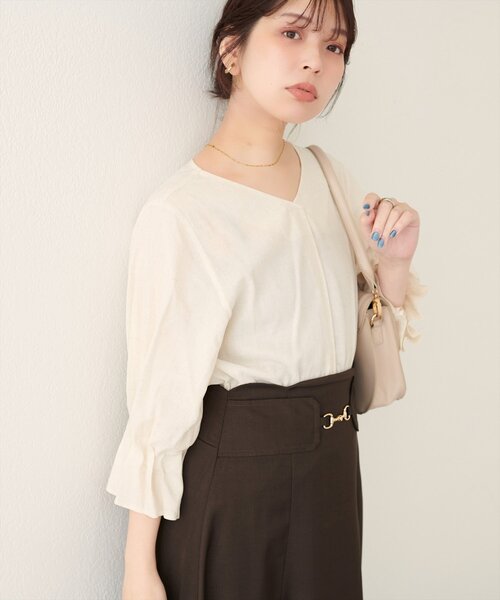 natural couture(ナチュラルクチュール)の「【WEB限定】麻レーヨンタック袖ブラウス(シャツ/ブラウス・レディース・オレンジ/その他1/アイボリー/サックスブルー/ブラック・FREE)」の2枚目の写真
