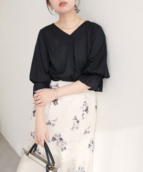 natural couture(ナチュラルクチュール)の「【WEB限定】麻レーヨンタック袖ブラウス(シャツ/ブラウス・レディース・オレンジ/その他1/アイボリー/サックスブルー/ブラック・FREE)」の1枚目の写真