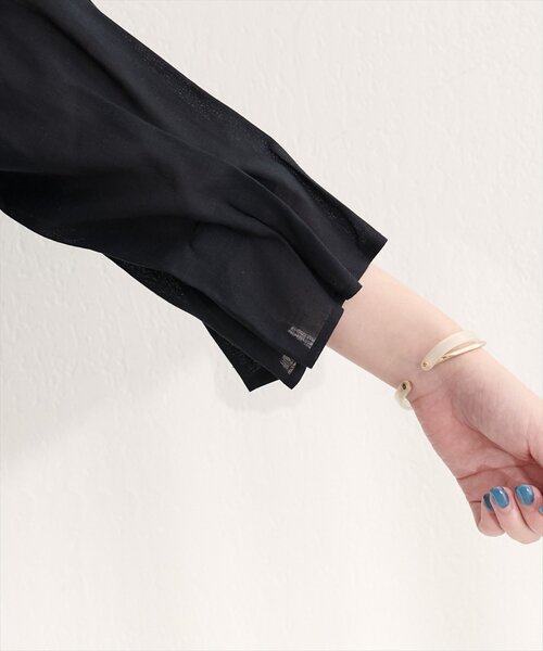 natural couture(ナチュラルクチュール)の「【WEB限定】麻レーヨンタック袖ブラウス(シャツ/ブラウス・レディース・オレンジ/その他1/アイボリー/サックスブルー/ブラック・FREE)」の19枚目の写真