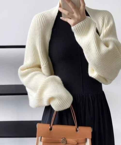 yuue' ( wear )(ユーイ)の「ショートボレロカーディガン(カーディガン/ボレロ・レディース・カーキ/グレー/アイボリー/ブラック・FREE)」の9枚目の写真