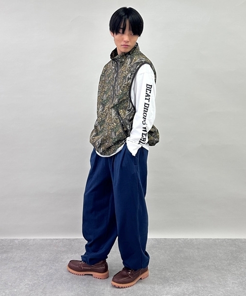 GLAZOS（グラソス）の「袖ロゴプリント長袖Tシャツ（Tシャツ/カットソー・キッズ・ブルー/ブラック/ホワイト・180cm/160cm/170cm/150cm）」の4枚目の写真