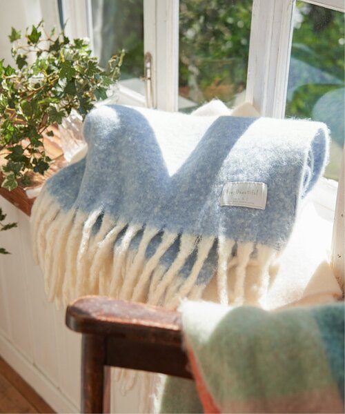 LBC（エルビーシー）の「バルキーフリンジマフラー（マフラー・レディース・グレー/グリーン系/ピンク系/オレンジ系/オフホワイト/サックスブルー・FREE）」の11枚目の写真