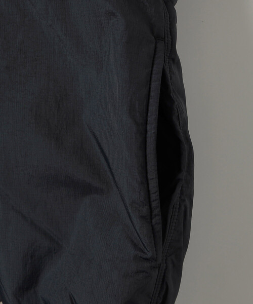 FREAK'S STORE(フリークスストア)の「限定展開 THE NORTH FACE/ザ・ノース・フェイス キッズ リバーシブルコージージャケット / NYJ82532(ナイロンジャケット・キッズ・ブラック/ブルー・140/160/150/130)」の5枚目の写真