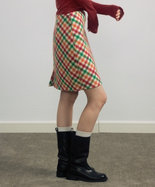 gossip！ロサンゼルス（ゴシップロサンゼルス）の「【Y2Kガーリー】レトロ配色チェックAラインスカート／ミディ丈（スカート・レディース・マルチ・M/S/L）」の6枚目の写真