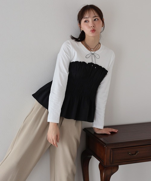 BLUEEAST(ブルーイースト)の「シャーリングビスチェドッキングカットソー(Tシャツ/カットソー・レディース・グレー/ブラック・MEDIUM)」の2枚目の写真