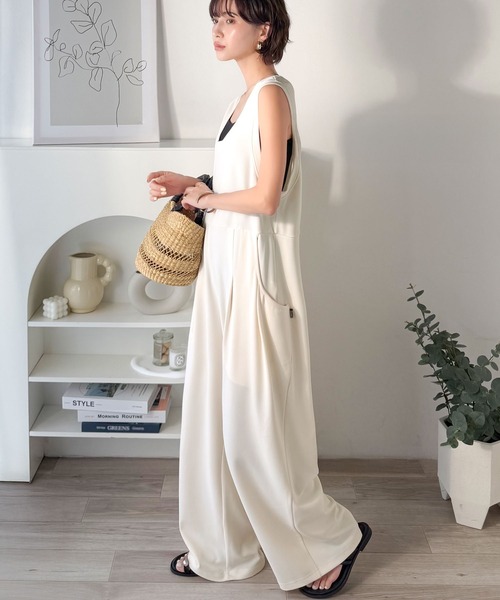 Java(ジャバ)の「《JaVaジャバコラボ》上品カットジョーゼットで大人のリラックス感♪Uネックオールインワン(サロペット/オーバーオール・レディース・アイボリー/ブラック/チャコール・X-LARGE/SMALL/MEDIUM/LARGE)」の22枚目の写真