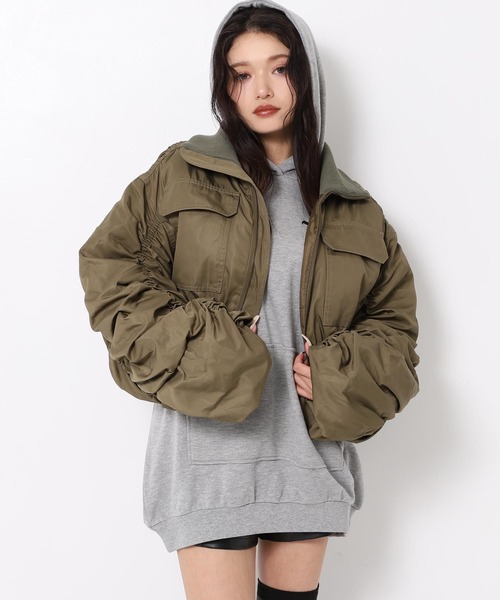 ANAP(アナップ)の「シャーリング スリーブ ショート ブルゾン(ブルゾン・レディース・ピンク/カーキ/ブラック・F)」の22枚目の写真