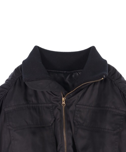 ANAP(アナップ)の「シャーリング スリーブ ショート ブルゾン(ブルゾン・レディース・ピンク/カーキ/ブラック・F)」の8枚目の写真