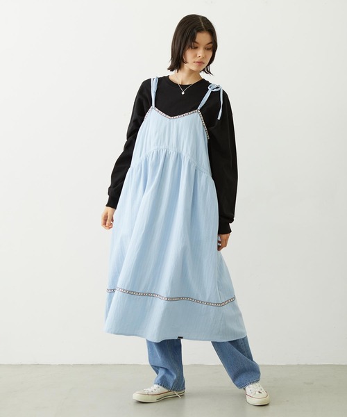 MILKFED.(ミルクフェド)の「TYROLEAN TAPE CAMI DRESS(ワンピース・レディース・オフホワイト/ライトブルー/ブラック・ONE SIZE)」の17枚目の写真
