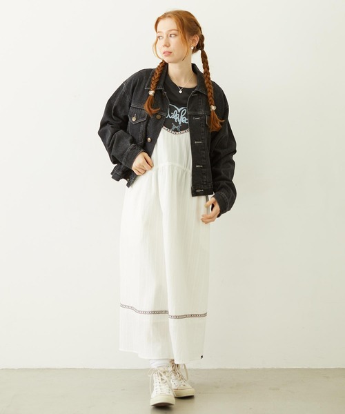 MILKFED.(ミルクフェド)の「TYROLEAN TAPE CAMI DRESS(ワンピース・レディース・オフホワイト/ライトブルー/ブラック・ONE SIZE)」の11枚目の写真