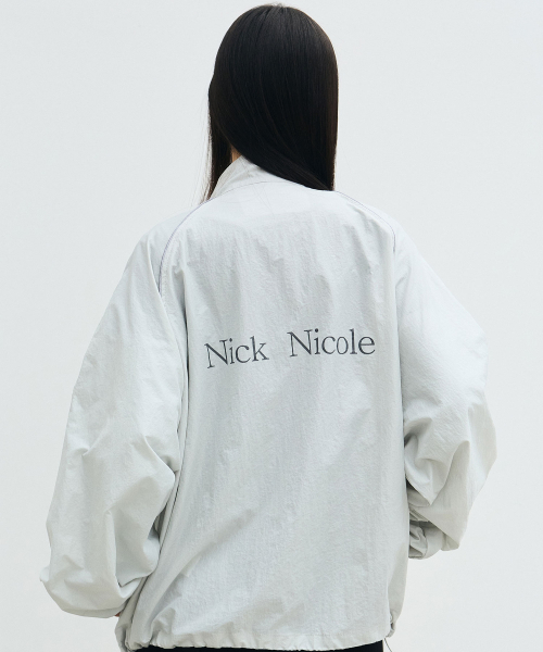 NICK&NICOLE(ニックアンドニコール)の「NICK NICOLE OVERSIZED GROOVY JUMPER_GRAY(ナイロンジャケット・レディース・その他・FREE)」の1枚目の写真