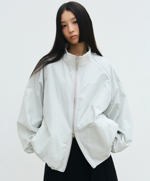 NICK&NICOLE(ニックアンドニコール)の「NICK NICOLE OVERSIZED GROOVY JUMPER_GRAY(ナイロンジャケット・レディース・その他・FREE)」の2枚目の写真