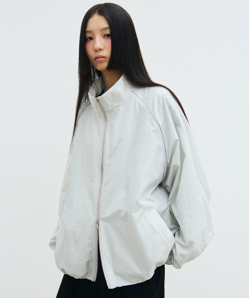 NICK&NICOLE(ニックアンドニコール)の「NICK NICOLE OVERSIZED GROOVY JUMPER_GRAY(ナイロンジャケット・レディース・その他・FREE)」の3枚目の写真