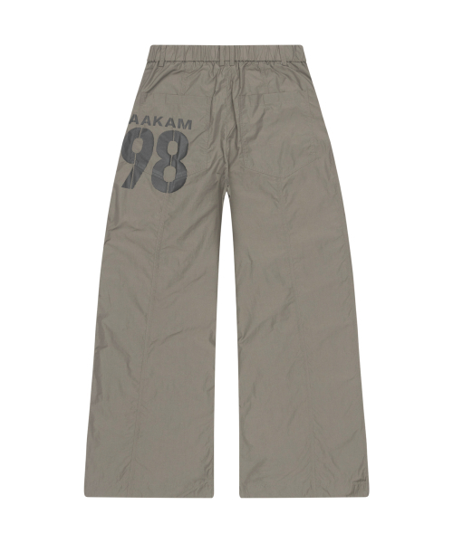 AAKAM(アーカム)の「98 Printed Knee Pin-tuck Nylon Pants (Khaki)(その他パンツ・レディース・その他・1/2)」の3枚目の写真