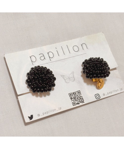 tone（トーン）の「【papillon】お花つぶつぶイヤリング(MA)（イヤリング・レディース・ブラック・FREE）」の3枚目の写真
