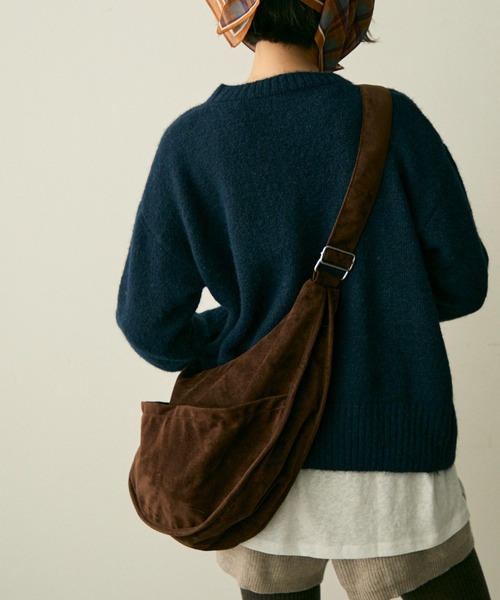 full/fill.(フルフィル)の「faux suede round shoulder bag / フェイクスウェードラウンドショルダーバッグ(ショルダーバッグ・レディース・ブラック/ダークブラウン・FREE)」の17枚目の写真