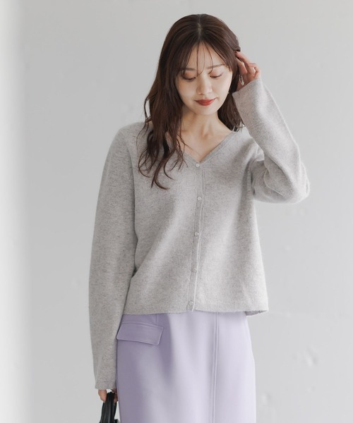 Andemiu(アンデミュウ)の「2WAYアンゴラVカーディガン612422(ニット/セーター・レディース・ブラック/グレー/オフホワイト/ブルー・FREE)」の4枚目の写真