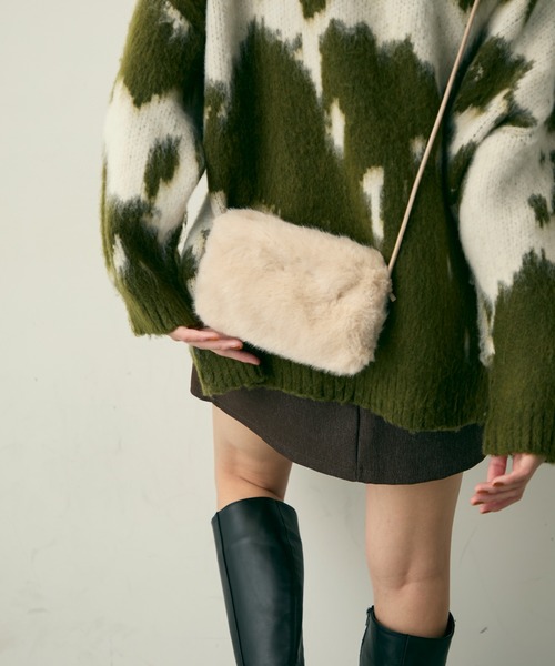 Lunea（ルネア）の「2wayスクエアワンハンドルファーバッグ/2種類のショルダー紐付き（ショルダーバッグ・レディース・ベージュ/ブラック/アイボリー/ブラウン・FREE）」の11枚目の写真