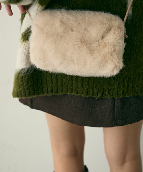 Lunea（ルネア）の「2wayスクエアワンハンドルファーバッグ/2種類のショルダー紐付き（ショルダーバッグ・レディース・ベージュ/ブラック/アイボリー/ブラウン・FREE）」の6枚目の写真