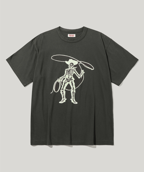 RUSTICCLUB(ラスティッククラブ)の「VINTAGE INSPIRED GHOST COWBOY T-SHIRT(Tシャツ/カットソー・レディース・その他・SMALL/MEDIUM/LARGE)」の1枚目の写真