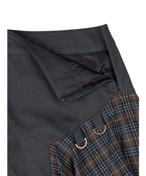 TUOMIO（トゥオミオ）の「LAYERED ASYMMETRIC SKIRT [CHARCOAL]（スカート・レディース・その他・1/2）」の5枚目の写真