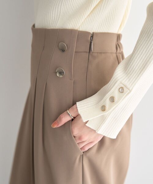 YECCA VECCA（イェッカヴェッカ）の「金釦ワイドパンツ（その他パンツ・レディース・ベージュ/アイボリー/ブラック・S/M）」の22枚目の写真