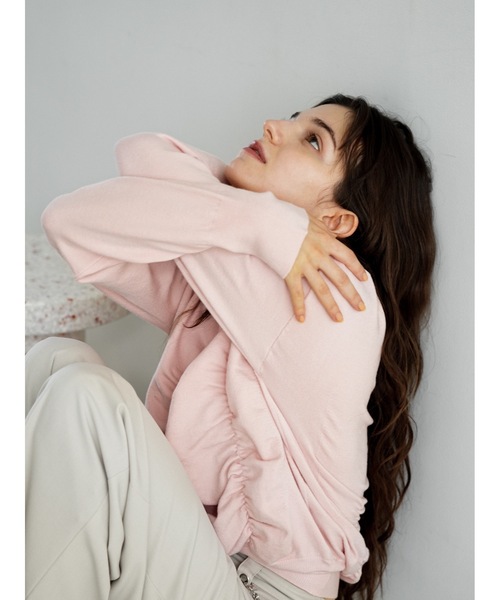 Katrin TOKYO（カトリーントーキョー）の「gather crewneck knit（ニット/セーター・レディース・ピンク/グレー/ネイビー・FREE/XS）」の6枚目の写真