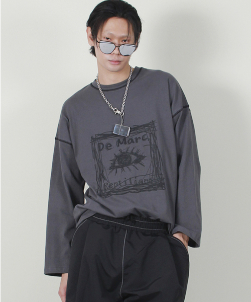 DEMARC(ドゥマーク)の「スクエアグラフィックスティッチ長袖Tシャツチャコール(Tシャツ/カットソー・メンズ・その他・LARGE)」の8枚目の写真