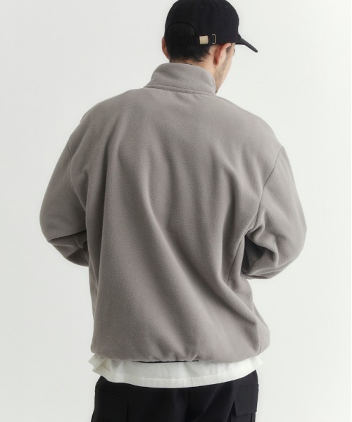 CAMP7（キャンプセブン）の「【CAMP7】フリース ハーフスナップ ロゴ トレーナー (クリーンなデザイン / 高保温性 / ドロップショルダー)（スウェット・メンズ・オフホワイト/グレー/ブラック・S/L/XL/M）」の21枚目の写真