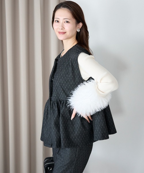 Neige(ネージュ)の「スノードットペプラムベスト(ベスト・レディース・ネイビー/ブラック・ONE SIZE)」の21枚目の写真