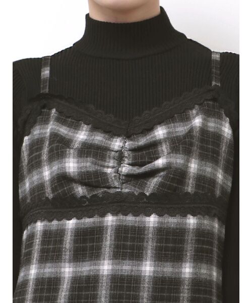 EMODA(エモダ)の「アシンメトリーフリルマキシワンピース(ワンピース・レディース・ブラック/ネイビー/ベージュ・FREE)」の17枚目の写真