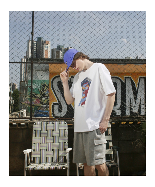 NOTHINGON(ナッシング オン)の「レッドフェイスイラストグラフィック半袖Tシャツホワイト(Tシャツ/カットソー・メンズ・その他・SMALL/MEDIUM/LARGE/X-LARGE)」の6枚目の写真